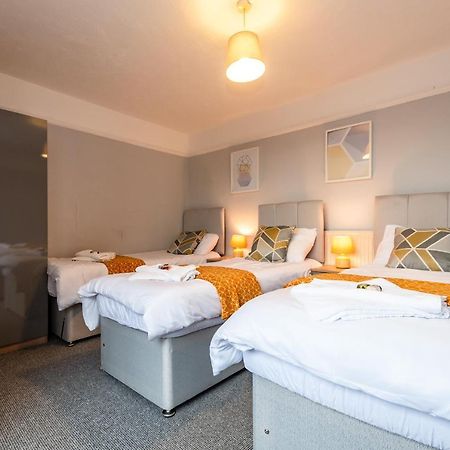 Best Price! Perfect Gunwharf Accommodation - 5 Single Beds Or Kingsize Free Parking ポーツマス エクステリア 写真