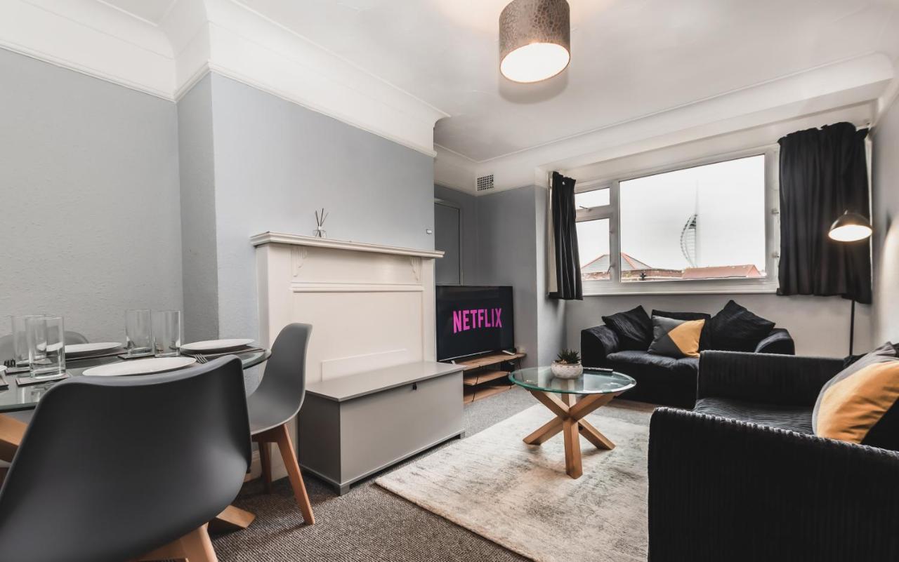 Best Price! Perfect Gunwharf Accommodation - 5 Single Beds Or Kingsize Free Parking ポーツマス エクステリア 写真