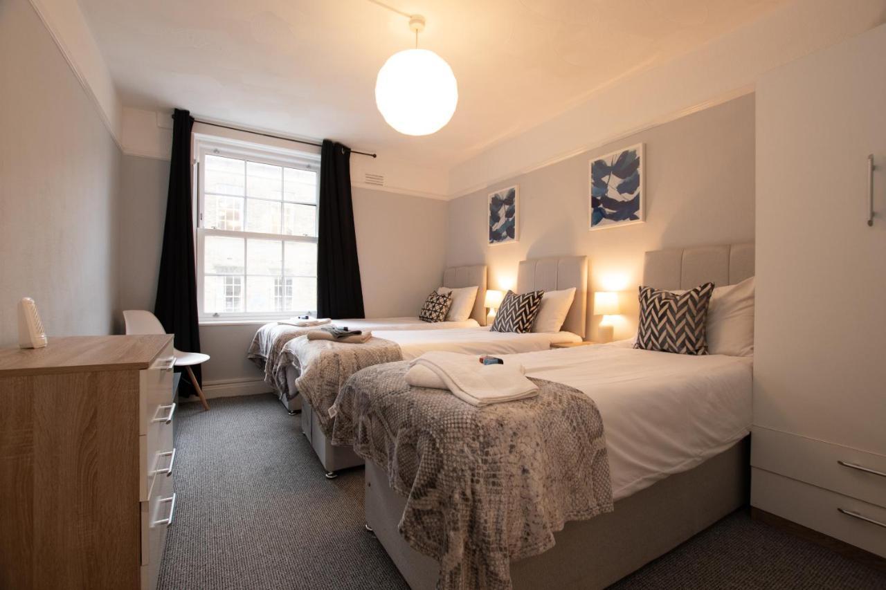 Best Price! Perfect Gunwharf Accommodation - 5 Single Beds Or Kingsize Free Parking ポーツマス エクステリア 写真