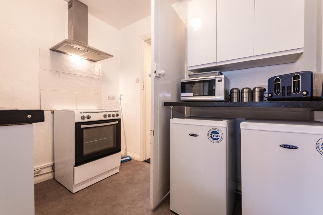 Best Price! Perfect Gunwharf Accommodation - 5 Single Beds Or Kingsize Free Parking ポーツマス エクステリア 写真