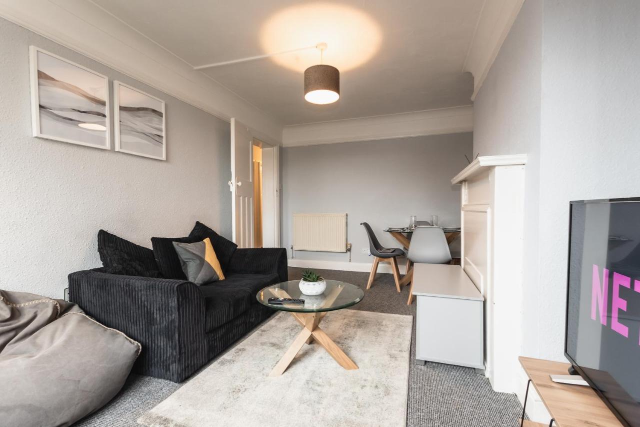 Best Price! Perfect Gunwharf Accommodation - 5 Single Beds Or Kingsize Free Parking ポーツマス エクステリア 写真