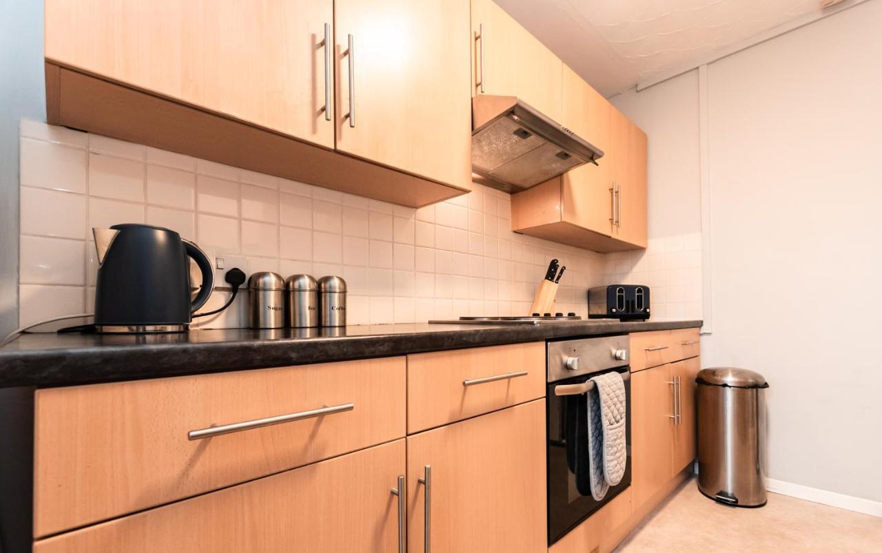 Best Price! Perfect Gunwharf Accommodation - 5 Single Beds Or Kingsize Free Parking ポーツマス エクステリア 写真
