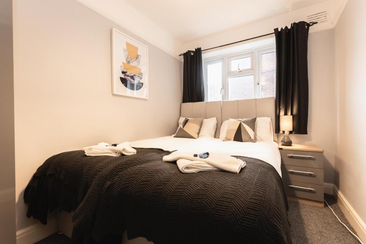 Best Price! Perfect Gunwharf Accommodation - 5 Single Beds Or Kingsize Free Parking ポーツマス エクステリア 写真