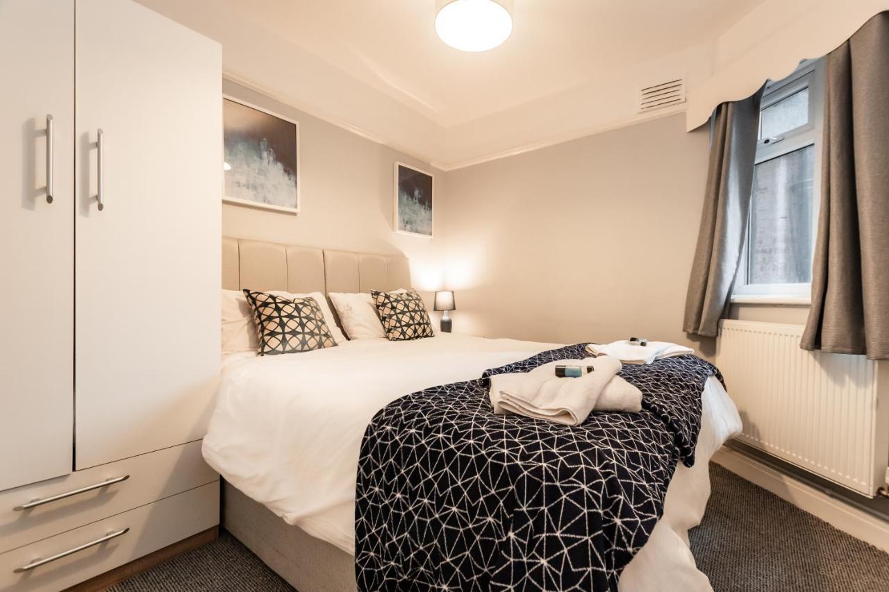 Best Price! Perfect Gunwharf Accommodation - 5 Single Beds Or Kingsize Free Parking ポーツマス エクステリア 写真